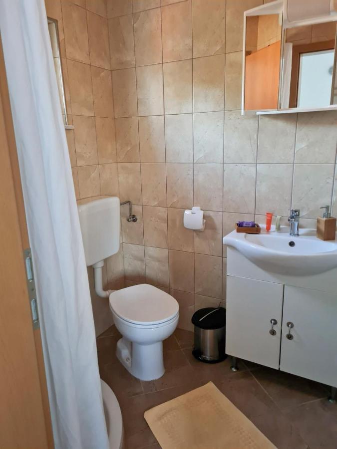 Villa Mena Vir Eksteriør bilde
